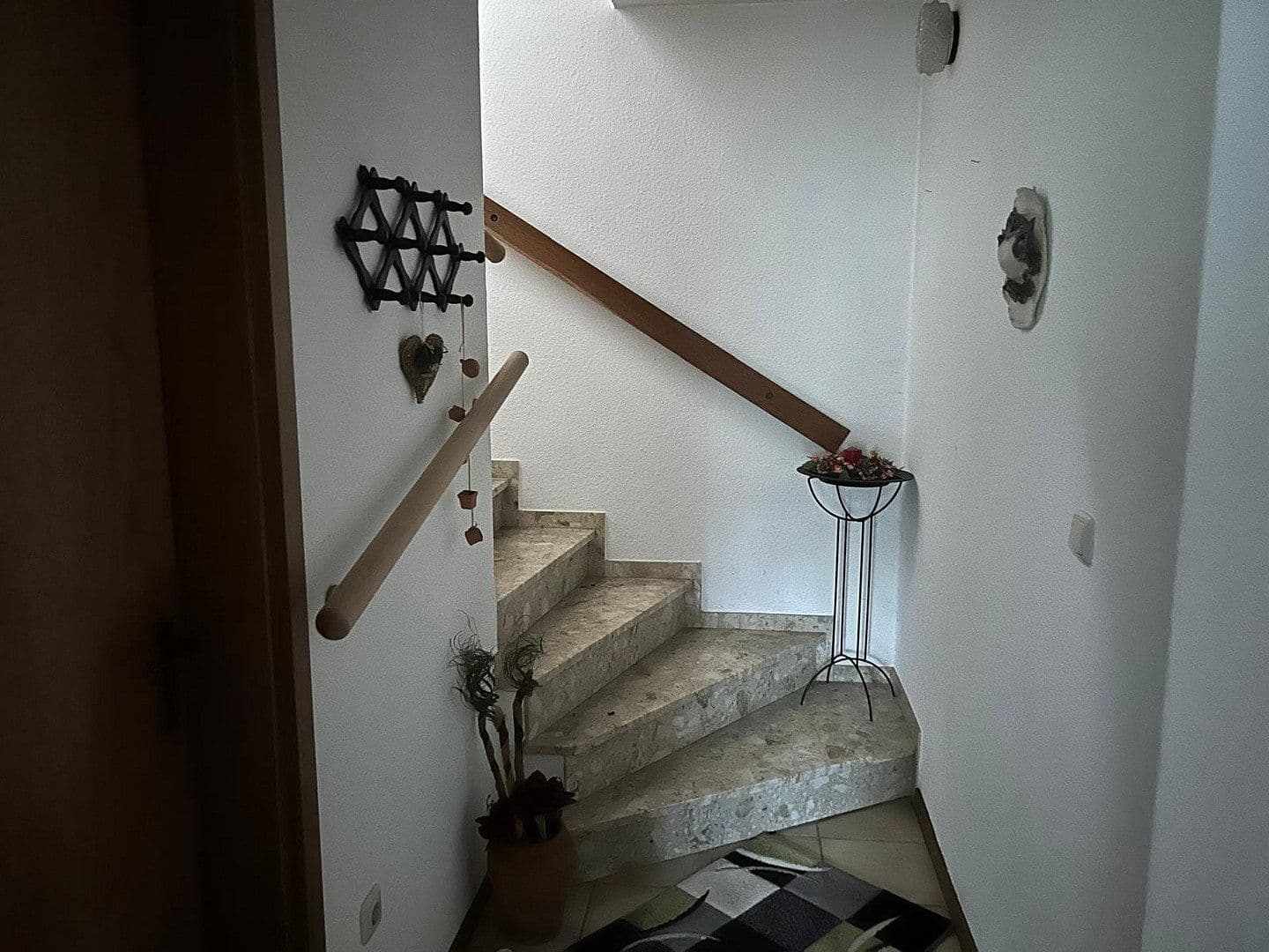 Predaj domu 132 m², pozemok 634 m², Neroth, Porýnie-Falcko Predaj domu 132 m², pozemok 634 m², Neroth, Porýnie-Falcko