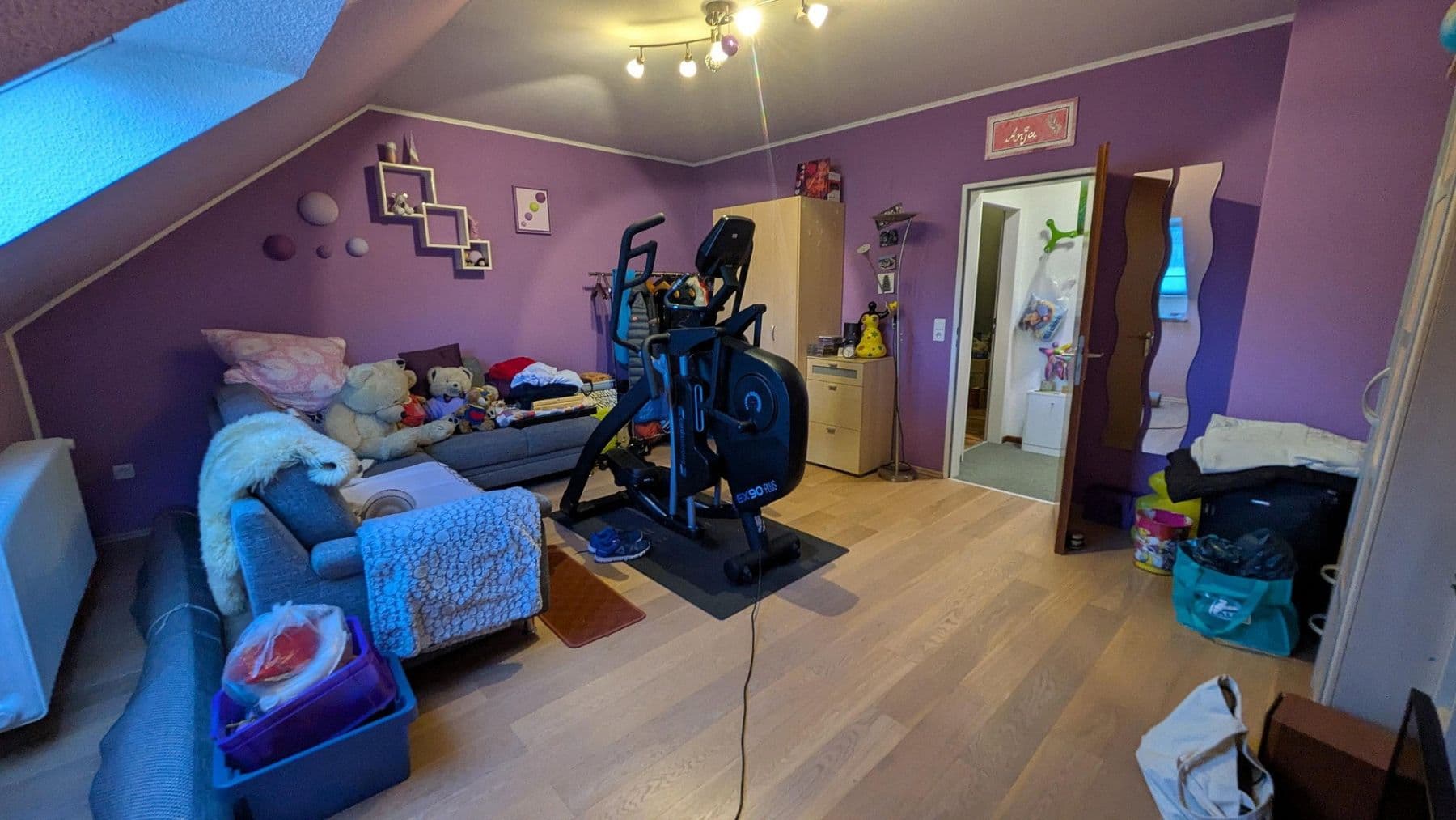 Predaj domu 123 m², pozemok 268 m², Bremen, Brémy Predaj domu 123 m², pozemok 268 m², Bremen, Brémy
