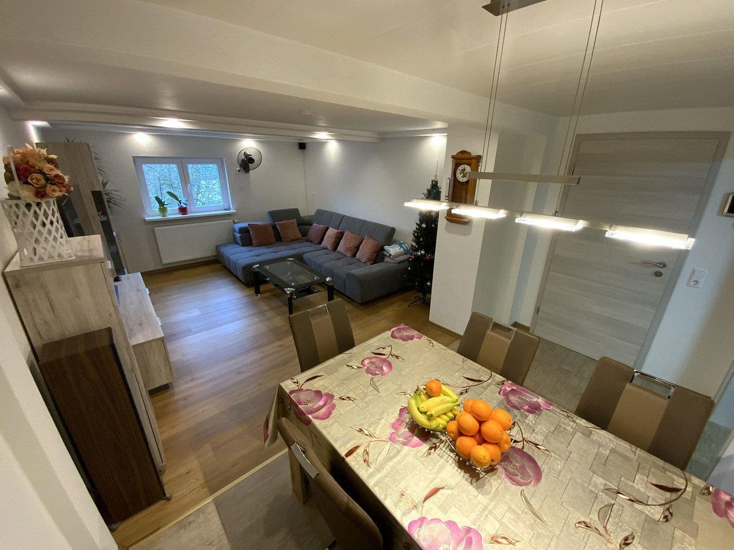Predaj domu 152 m², pozemok 210 m², Idar-Oberstein, Porýnie-Falcko Predaj domu 152 m², pozemok 210 m², Idar-Oberstein, Porýnie-Falcko