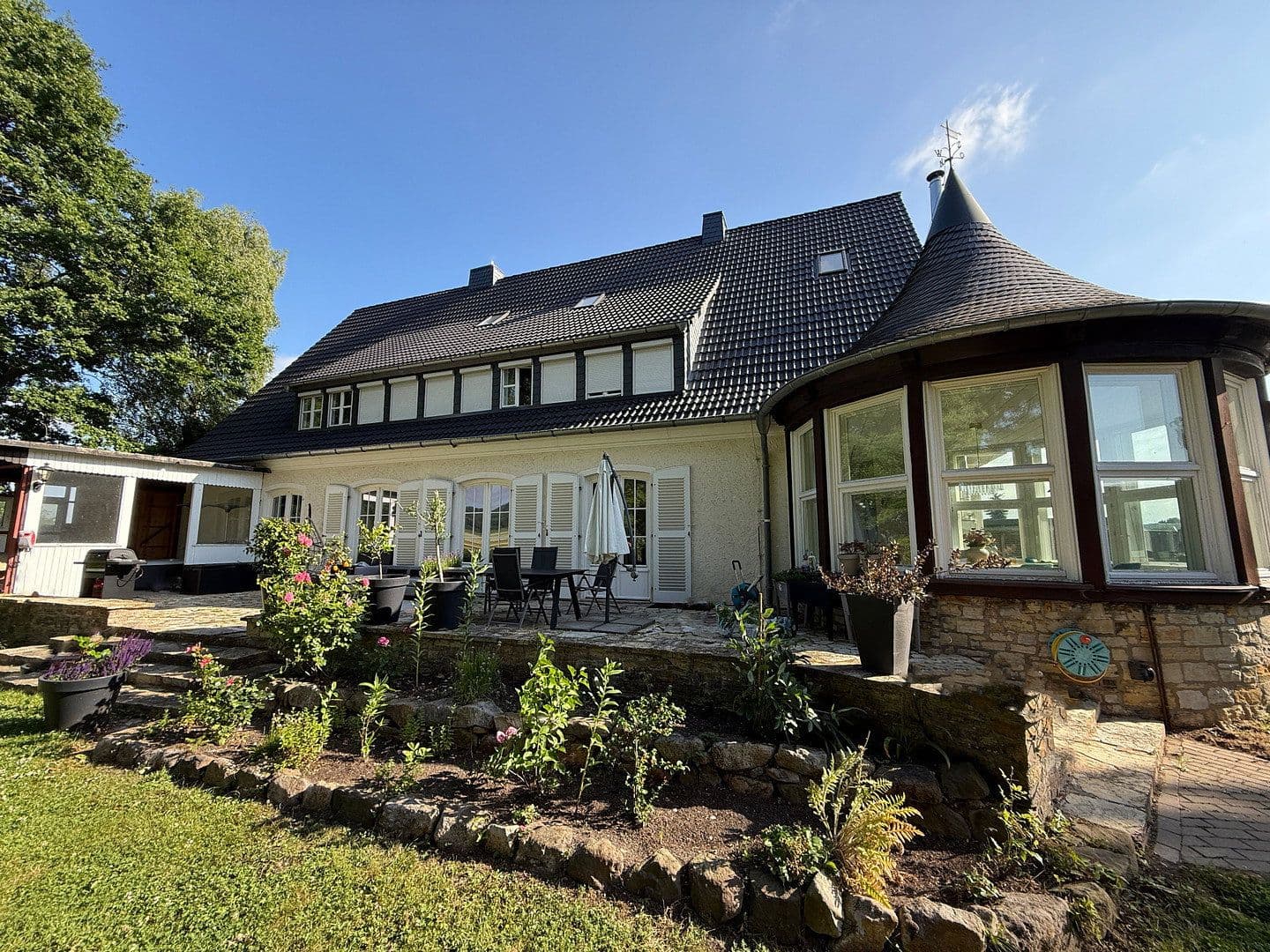 Predaj domu 352 m², pozemok 5.245 m², Bad Essen, Dolné Sasko Predaj domu 352 m², pozemok 5.245 m², Bad Essen, Dolné Sasko