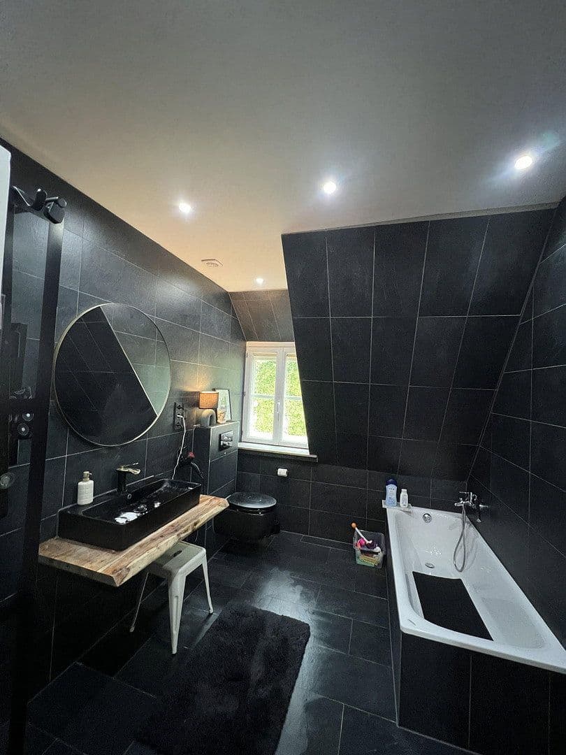 Predaj domu 346 m², pozemok 5.245 m², Bad Essen, Dolné Sasko Predaj domu 346 m², pozemok 5.245 m², Bad Essen, Dolné Sasko