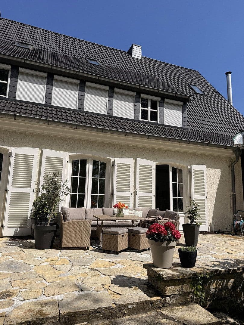Predaj domu 352 m², pozemok 5.245 m², Bad Essen, Dolné Sasko Predaj domu 352 m², pozemok 5.245 m², Bad Essen, Dolné Sasko
