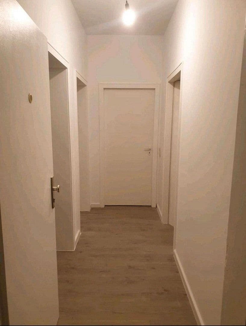 Prenájom bytu 2-izbový 55 m², Rödiger Str. 72, Wuppertal, Severné Porýnie - Westfálsko Prenájom bytu 2-izbový 55 m², Rödiger Str. 72, Wuppertal, Severné Porýnie - Westfálsko