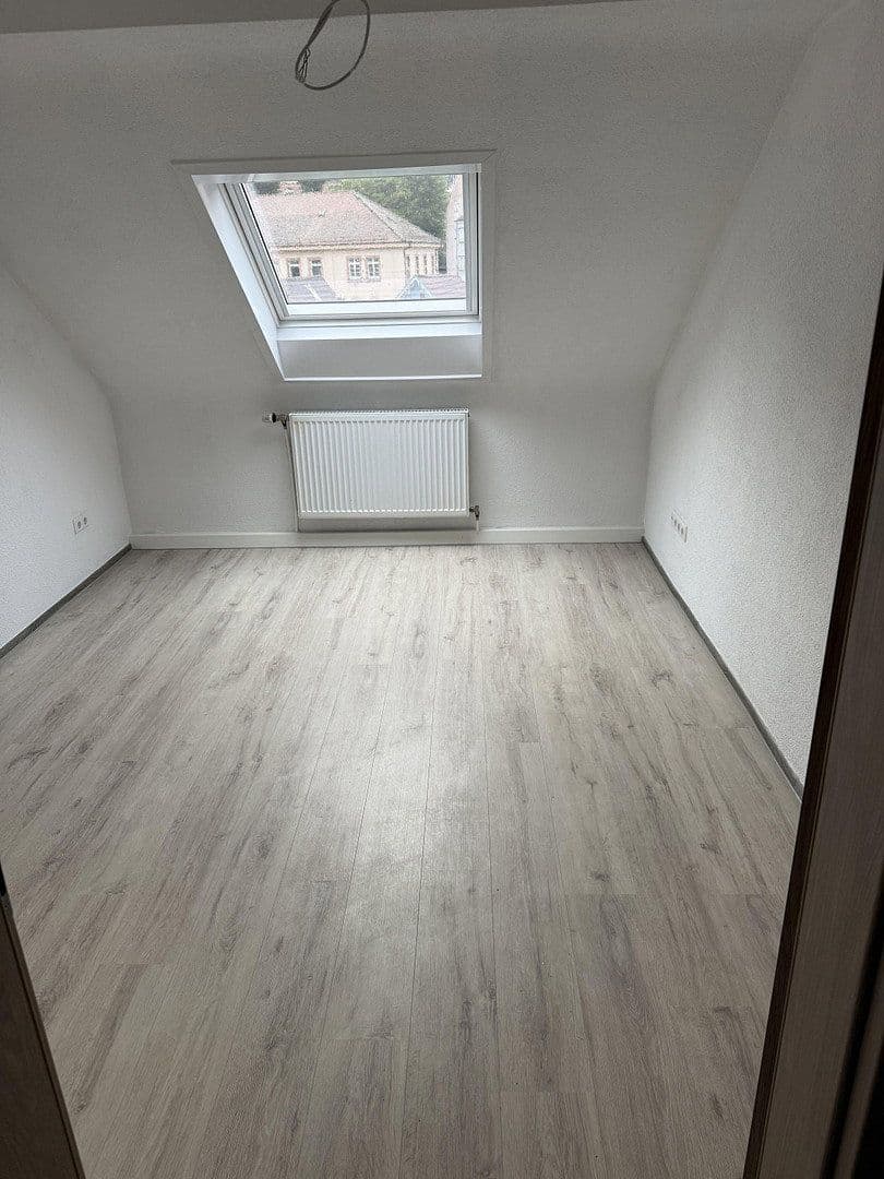 Prenájom bytu 4-izbový 70 m², König-Karl-Straße 65, Bad Wildbad, Bádensko-Wurttembersko Prenájom bytu 4-izbový 70 m², König-Karl-Straße 65, Bad Wildbad, Bádensko-Wurttembersko