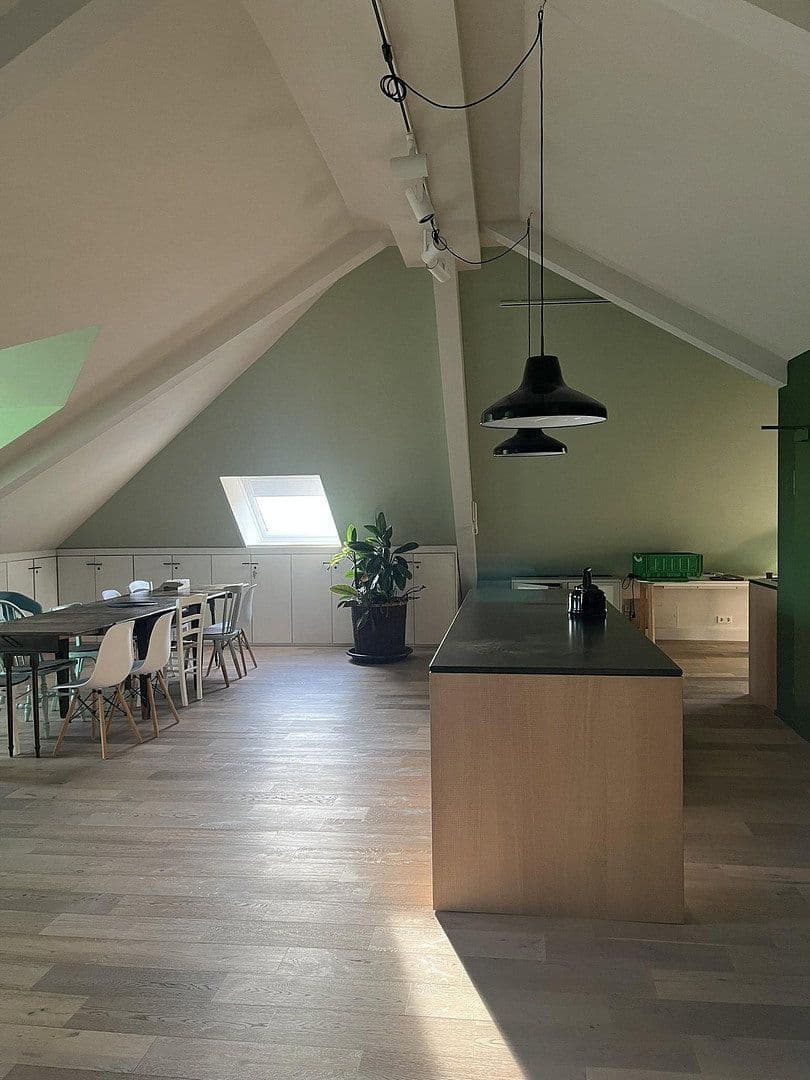 Prenájom kancelárie 304 m², Döppersberg 19, Wuppertal, Severné Porýnie - Westfálsko Prenájom kancelárie 304 m², Döppersberg 19, Wuppertal, Severné Porýnie - Westfálsko