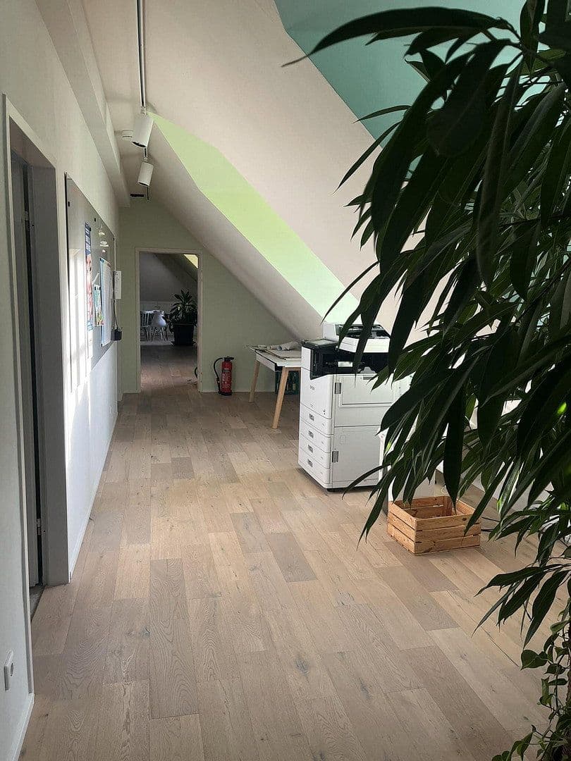 Prenájom kancelárie 304 m², Döppersberg 19, Wuppertal, Severné Porýnie - Westfálsko Prenájom kancelárie 304 m², Döppersberg 19, Wuppertal, Severné Porýnie - Westfálsko