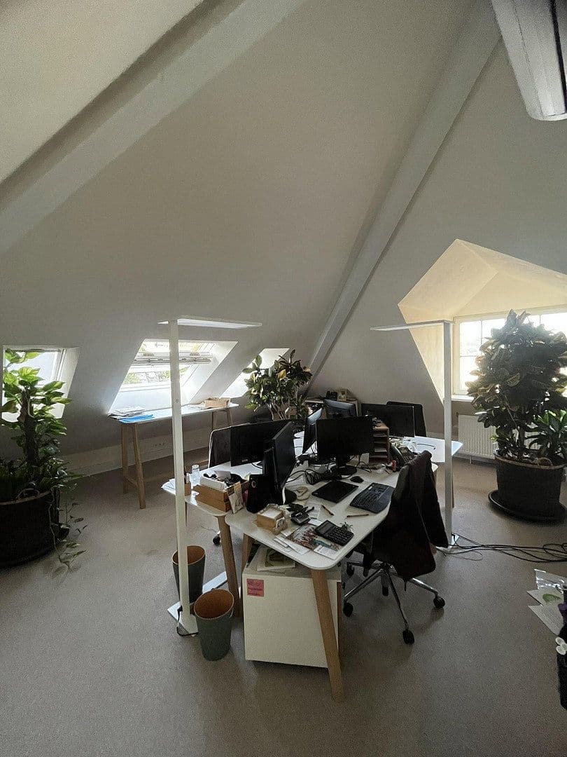 Prenájom kancelárie 304 m², Döppersberg 19, Wuppertal, Severné Porýnie - Westfálsko Prenájom kancelárie 304 m², Döppersberg 19, Wuppertal, Severné Porýnie - Westfálsko