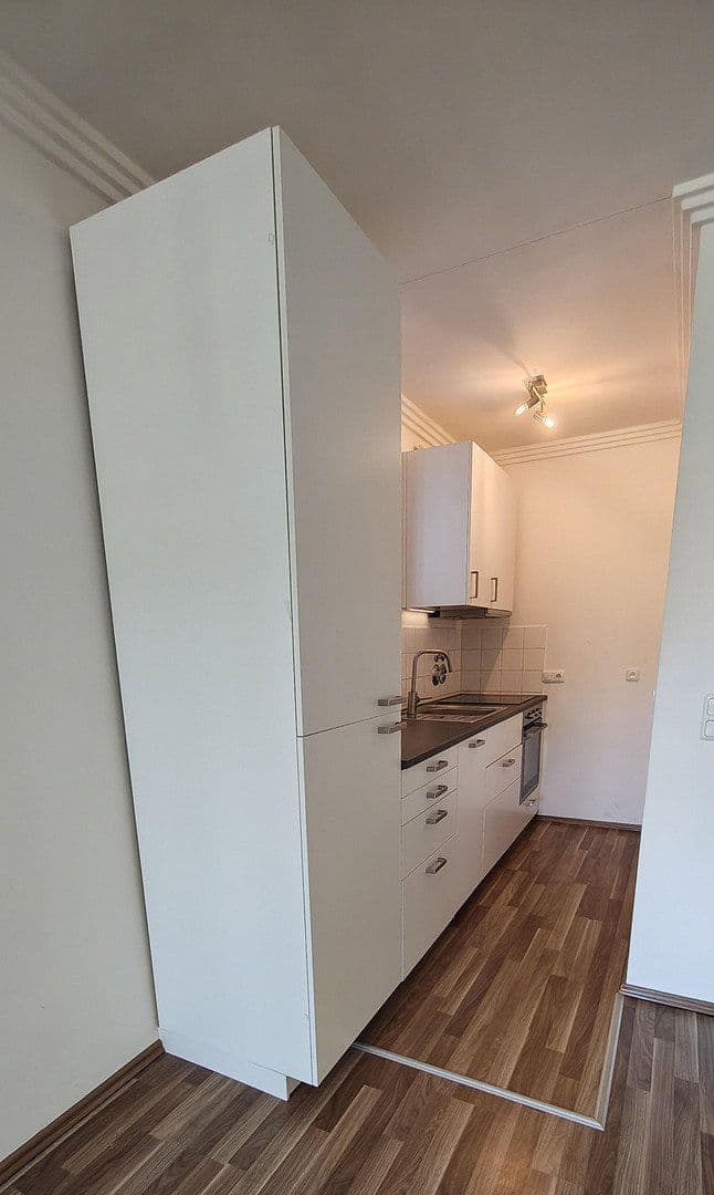 Prenájom bytu 1-izbový 42 m², München, Bavorsko Prenájom bytu 1-izbový 42 m², München, Bavorsko