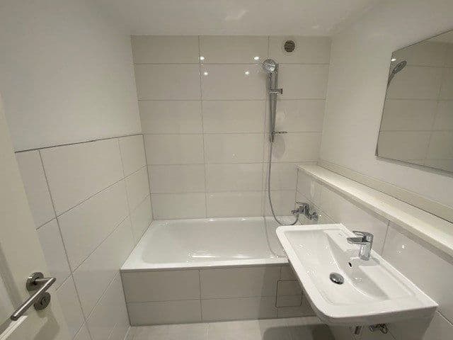 Prenájom bytu 1-izbový 40 m², Herzog-Johann-Str. 18, München, Bavorsko Prenájom bytu 1-izbový 40 m², Herzog-Johann-Str. 18, München, Bavorsko