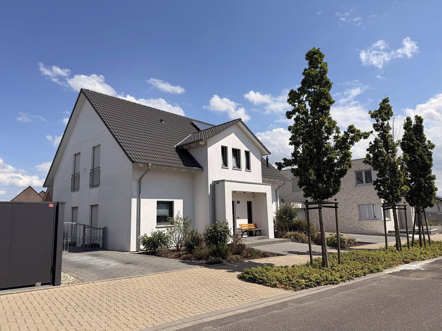 Predaj domu 183 m², pozemok 687 m², Grevenbroich, Severné Porýnie - Westfálsko Predaj domu 183 m², pozemok 687 m², Grevenbroich, Severné Porýnie - Westfálsko