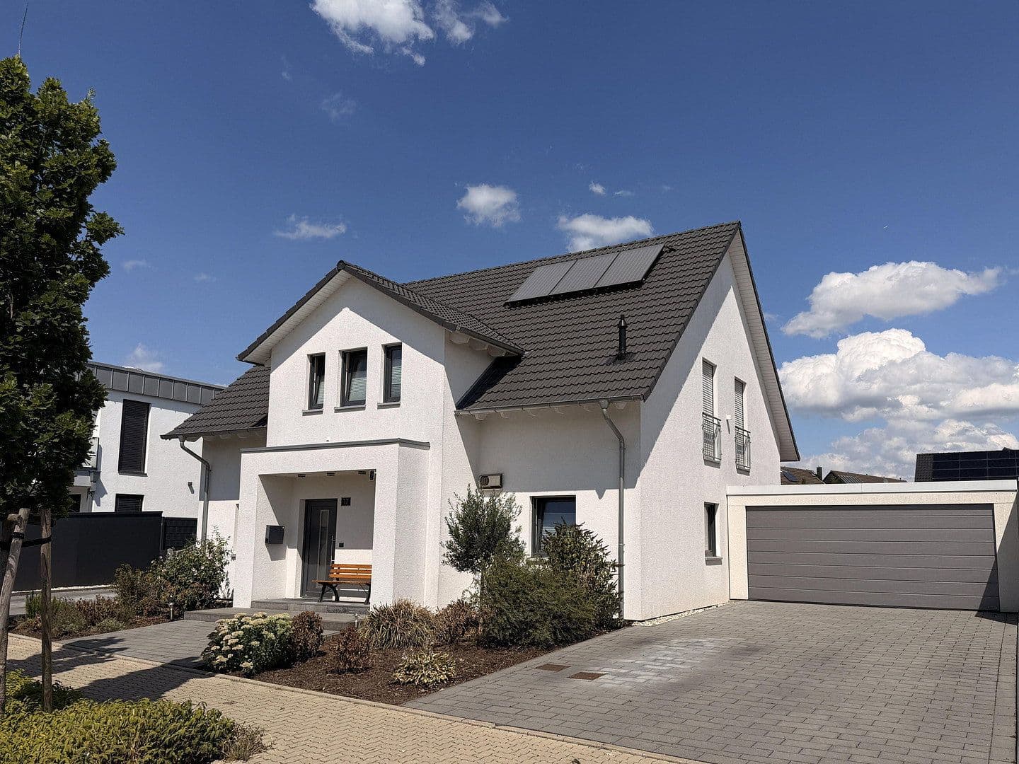 Predaj domu 183 m², pozemok 687 m², Grevenbroich, Severné Porýnie - Westfálsko Predaj domu 183 m², pozemok 687 m², Grevenbroich, Severné Porýnie - Westfálsko