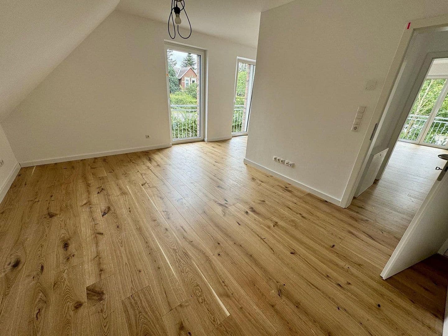 Prenájom domu 170 m², pozemok 355 m², Bönningstedt, Šlezvicko-Holštajnsko Prenájom domu 170 m², pozemok 355 m², Bönningstedt, Šlezvicko-Holštajnsko
