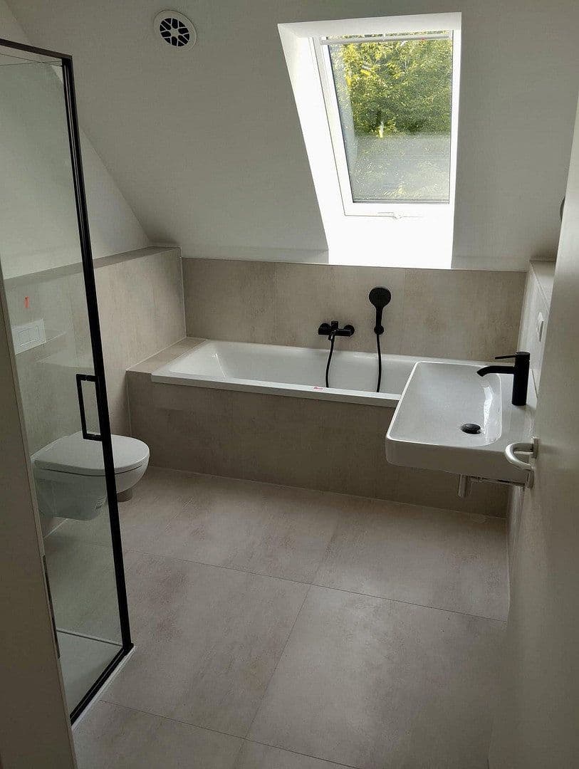 Prenájom domu 170 m², pozemok 355 m², Bönningstedt, Šlezvicko-Holštajnsko Prenájom domu 170 m², pozemok 355 m², Bönningstedt, Šlezvicko-Holštajnsko