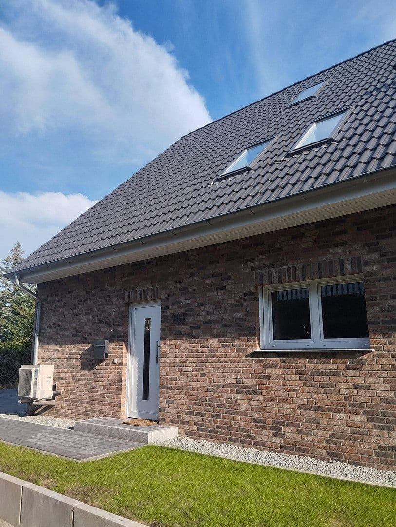Prenájom domu 170 m², pozemok 355 m², Bönningstedt, Šlezvicko-Holštajnsko Prenájom domu 170 m², pozemok 355 m², Bönningstedt, Šlezvicko-Holštajnsko