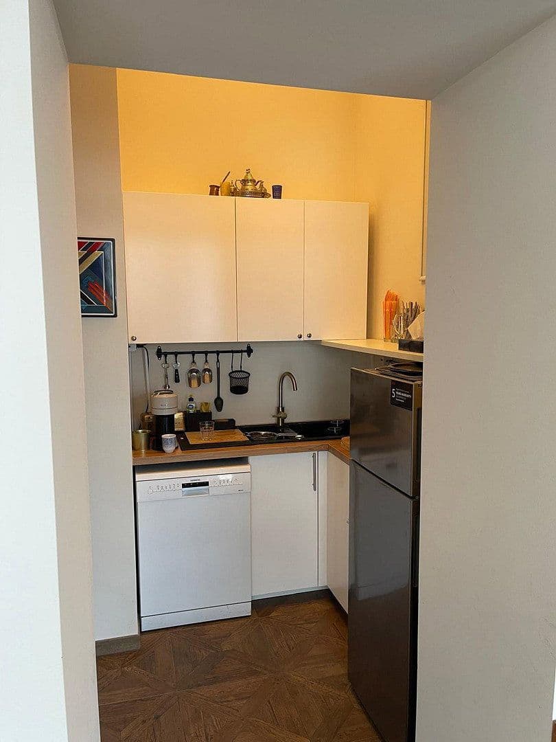 Predaj nebytového priestoru 105 m², Berlin, Berlín Predaj nebytového priestoru 105 m², Berlin, Berlín
