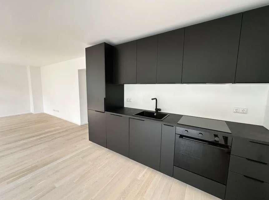 Prenájom bytu 3-izbový 85 m², Wachtberg, Severné Porýnie - Westfálsko Prenájom bytu 3-izbový 85 m², Wachtberg, Severné Porýnie - Westfálsko