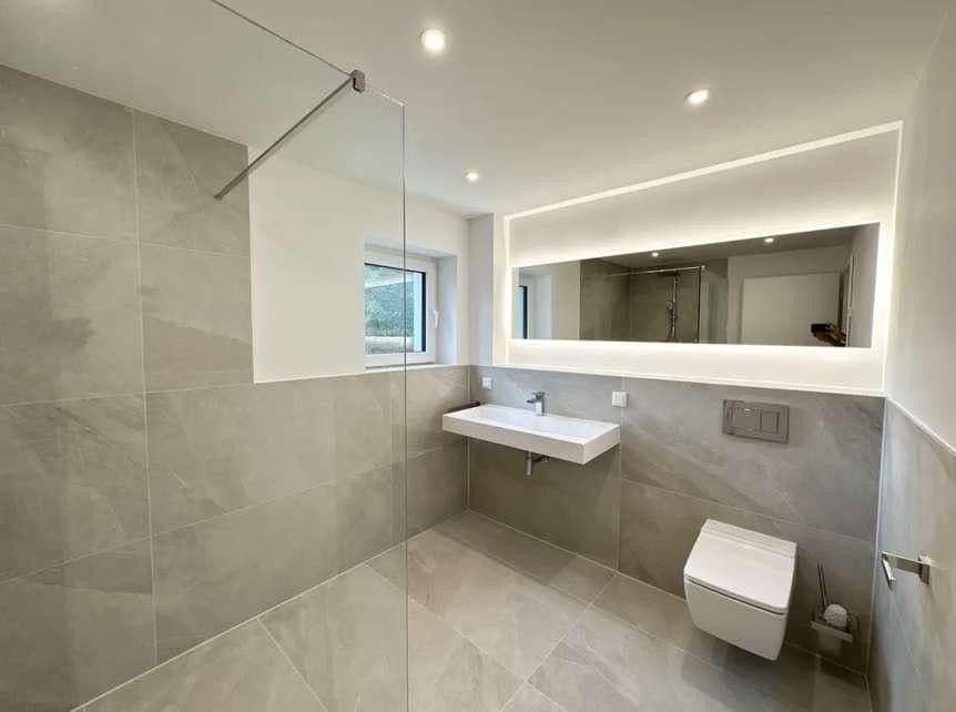 Prenájom bytu 3-izbový 85 m², Wachtberg, Severné Porýnie - Westfálsko Prenájom bytu 3-izbový 85 m², Wachtberg, Severné Porýnie - Westfálsko