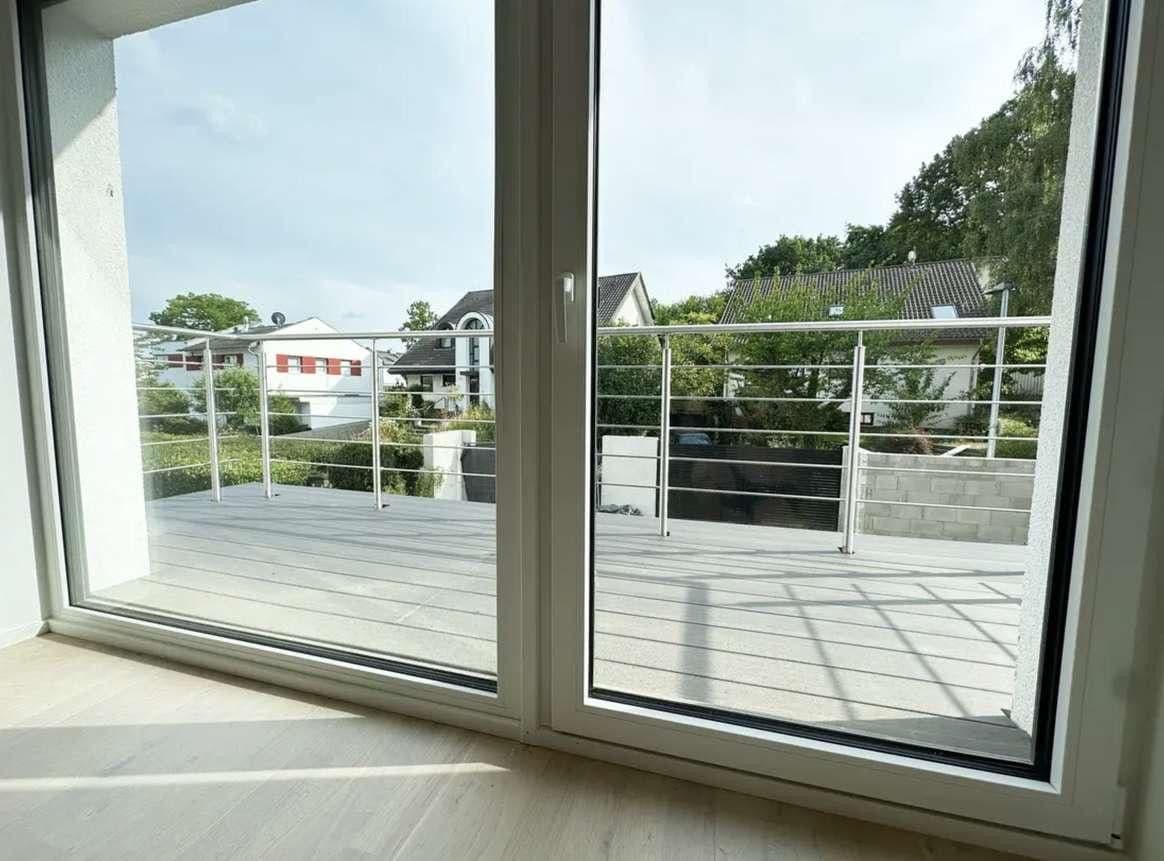 Prenájom bytu 3-izbový 85 m², Wachtberg, Severné Porýnie - Westfálsko Prenájom bytu 3-izbový 85 m², Wachtberg, Severné Porýnie - Westfálsko