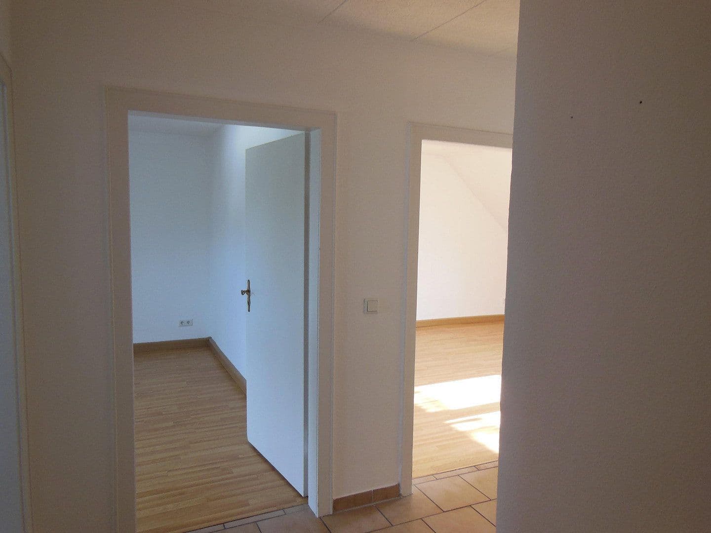 Prenájom bytu 3-izbový 72 m², Krefeld, Severné Porýnie - Westfálsko Prenájom bytu 3-izbový 72 m², Krefeld, Severné Porýnie - Westfálsko