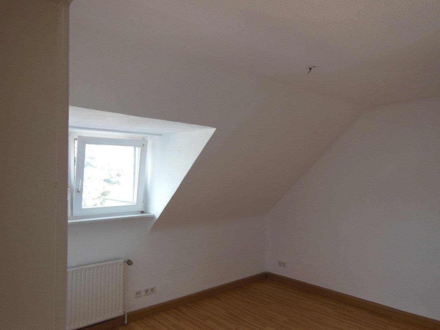 Prenájom bytu 3-izbový 72 m², Krefeld, Severné Porýnie - Westfálsko Prenájom bytu 3-izbový 72 m², Krefeld, Severné Porýnie - Westfálsko