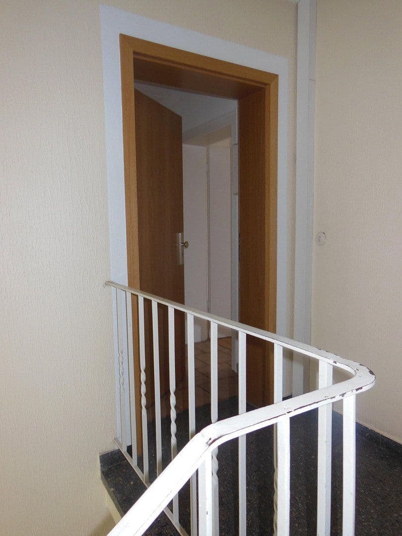Prenájom bytu 3-izbový 72 m², Krefeld, Severné Porýnie - Westfálsko Prenájom bytu 3-izbový 72 m², Krefeld, Severné Porýnie - Westfálsko