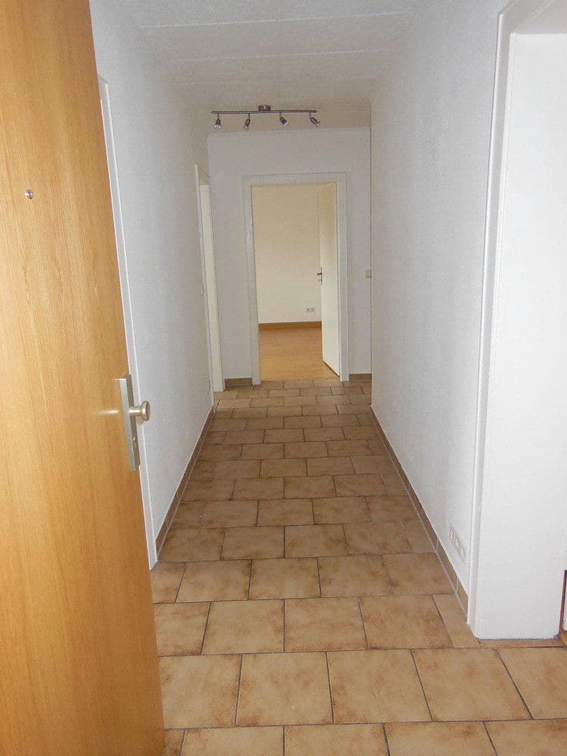 Prenájom bytu 3-izbový 72 m², Krefeld, Severné Porýnie - Westfálsko Prenájom bytu 3-izbový 72 m², Krefeld, Severné Porýnie - Westfálsko