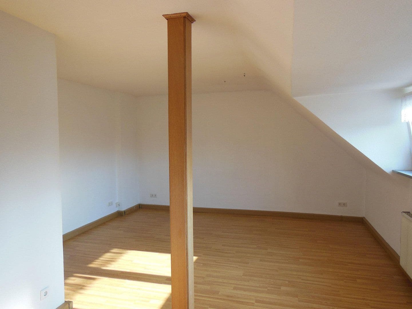 Prenájom bytu 3-izbový 72 m², Krefeld, Severné Porýnie - Westfálsko Prenájom bytu 3-izbový 72 m², Krefeld, Severné Porýnie - Westfálsko