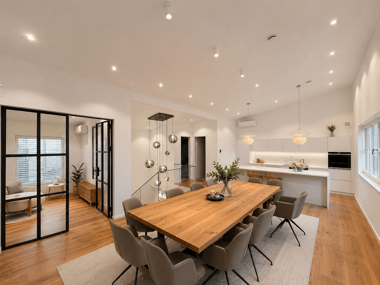 Predaj domu 323 m², pozemok 551 m², Gelnhausen, Hesensko Predaj domu 323 m², pozemok 551 m², Gelnhausen, Hesensko