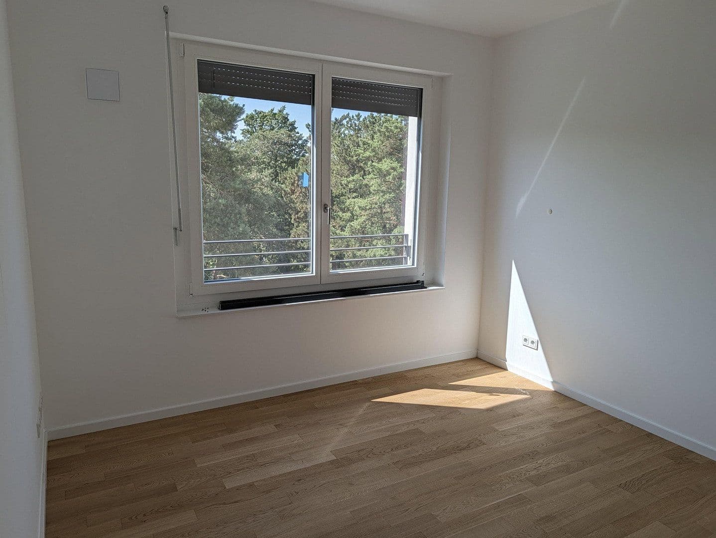 Prenájom bytu 2-izbový 48 m², Reichstraße 56, Berlin, Berlín Prenájom bytu 2-izbový 48 m², Reichstraße 56, Berlin, Berlín
