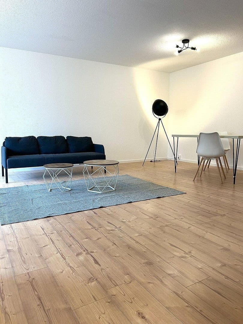 Prenájom bytu 2-izbový 55 m², Trendelenburgstr. 18, Leipzig, Sasko Prenájom bytu 2-izbový 55 m², Trendelenburgstr. 18, Leipzig, Sasko