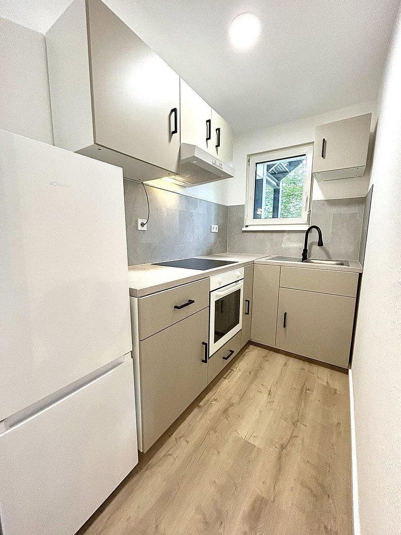Prenájom bytu 2-izbový 55 m², Trendelenburgstr. 18, Leipzig, Sasko Prenájom bytu 2-izbový 55 m², Trendelenburgstr. 18, Leipzig, Sasko