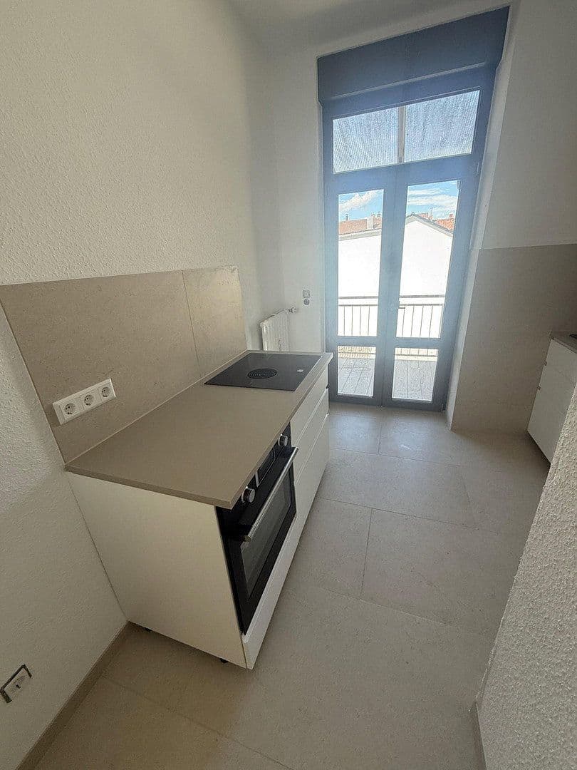 Prenájom bytu 3-izbový 66 m², Karlsruhe, Bádensko-Wurttembersko Prenájom bytu 3-izbový 66 m², Karlsruhe, Bádensko-Wurttembersko