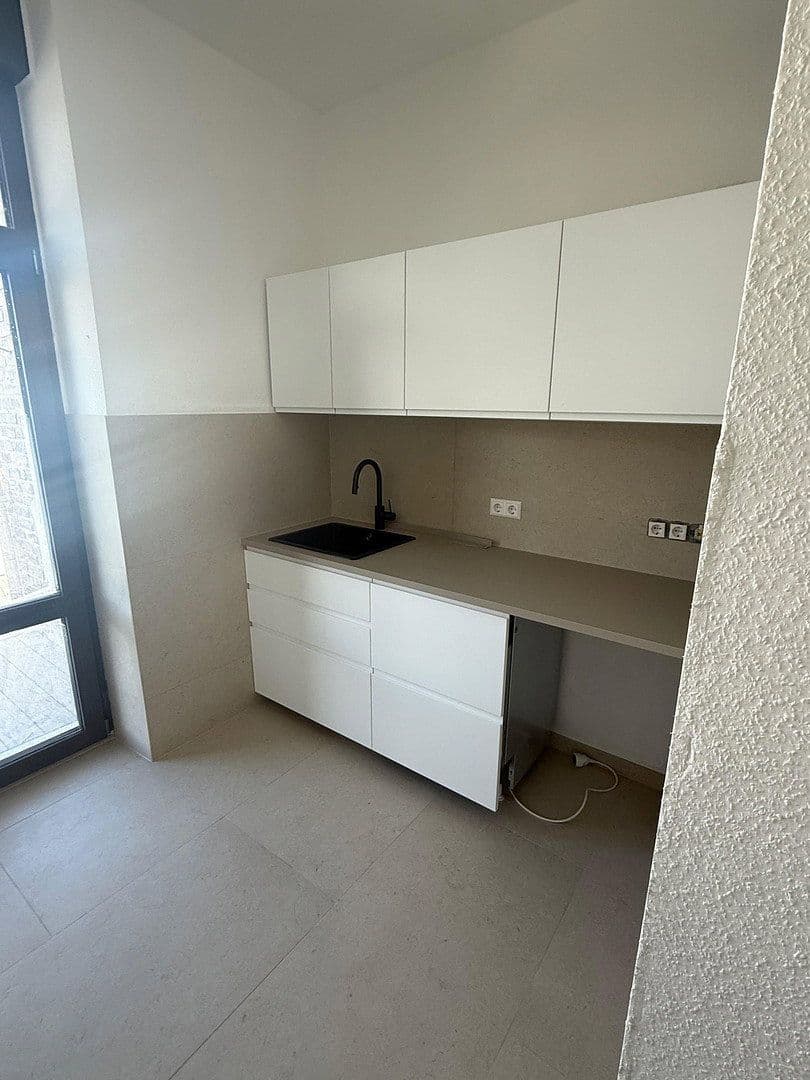 Prenájom bytu 3-izbový 66 m², Karlsruhe, Bádensko-Wurttembersko Prenájom bytu 3-izbový 66 m², Karlsruhe, Bádensko-Wurttembersko