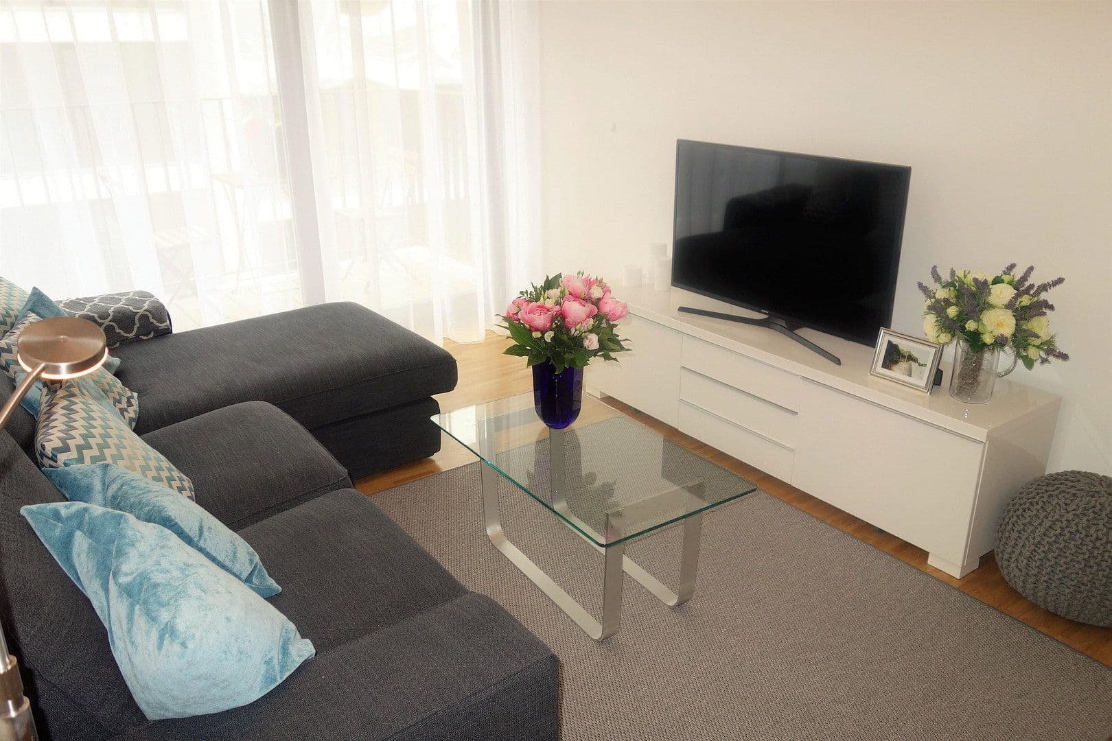 Prenájom bytu 3-izbový 76 m², Chausseestraße 37, Berlin, Berlín Prenájom bytu 3-izbový 76 m², Chausseestraße 37, Berlin, Berlín