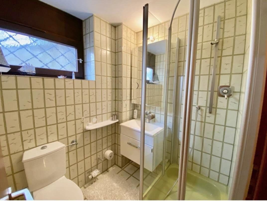Predaj domu 168 m², pozemok 301 m², Leonberg, Bádensko-Wurttembersko Predaj domu 168 m², pozemok 301 m², Leonberg, Bádensko-Wurttembersko
