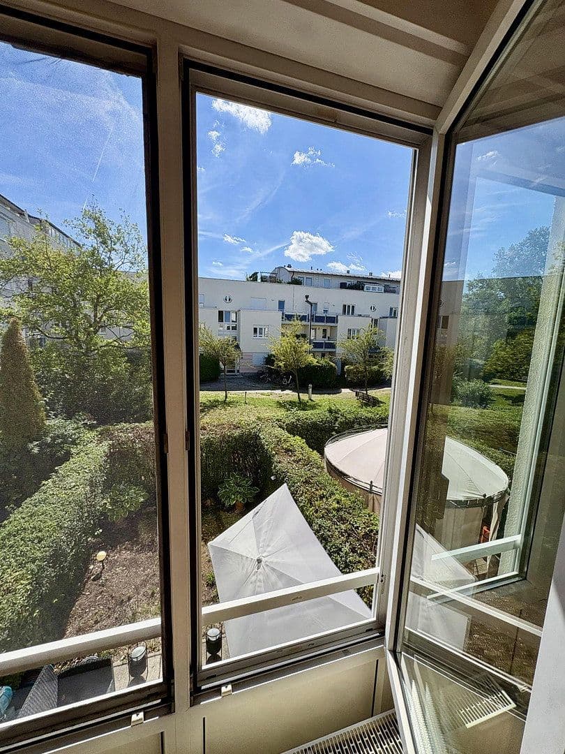 Prenájom bytu 1-izbový 38 m², Unterschleissheim, Bavorsko Prenájom bytu 1-izbový 38 m², Unterschleissheim, Bavorsko