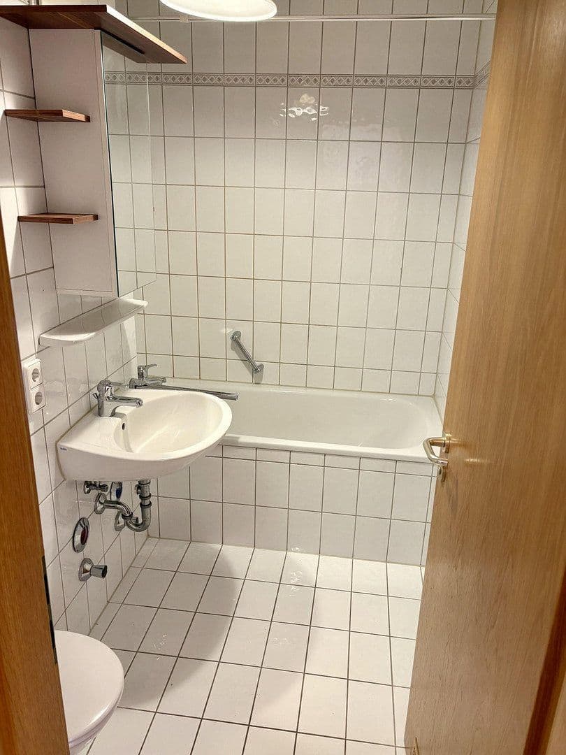 Prenájom bytu 1-izbový 38 m², Unterschleissheim, Bavorsko Prenájom bytu 1-izbový 38 m², Unterschleissheim, Bavorsko