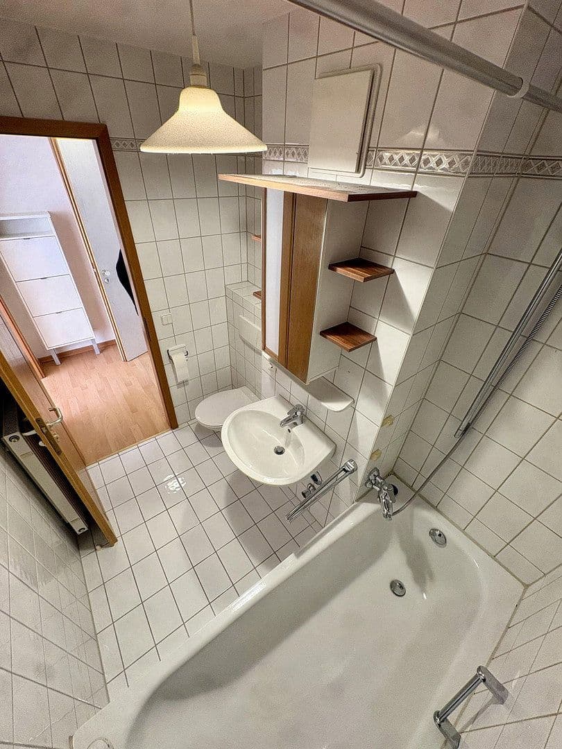 Prenájom bytu 1-izbový 38 m², Unterschleissheim, Bavorsko Prenájom bytu 1-izbový 38 m², Unterschleissheim, Bavorsko