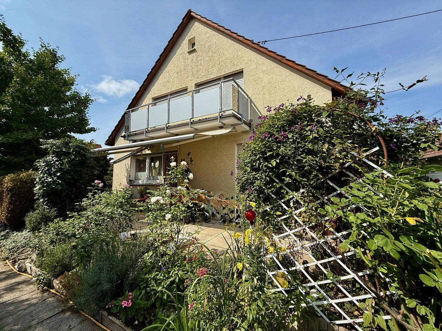 Predaj domu 169 m², pozemok 690 m², Geislingen an der Steige, Bádensko-Wurttembersko Predaj domu 169 m², pozemok 690 m², Geislingen an der Steige, Bádensko-Wurttembersko