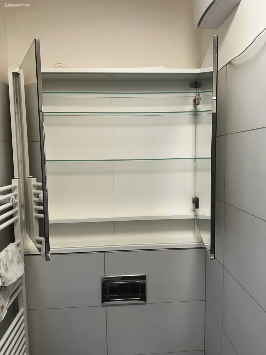 Prenájom bytu 2-izbový 52 m², Oldřichovská, Praha, Praha Prenájom bytu 2-izbový 52 m², Oldřichovská, Praha, Praha