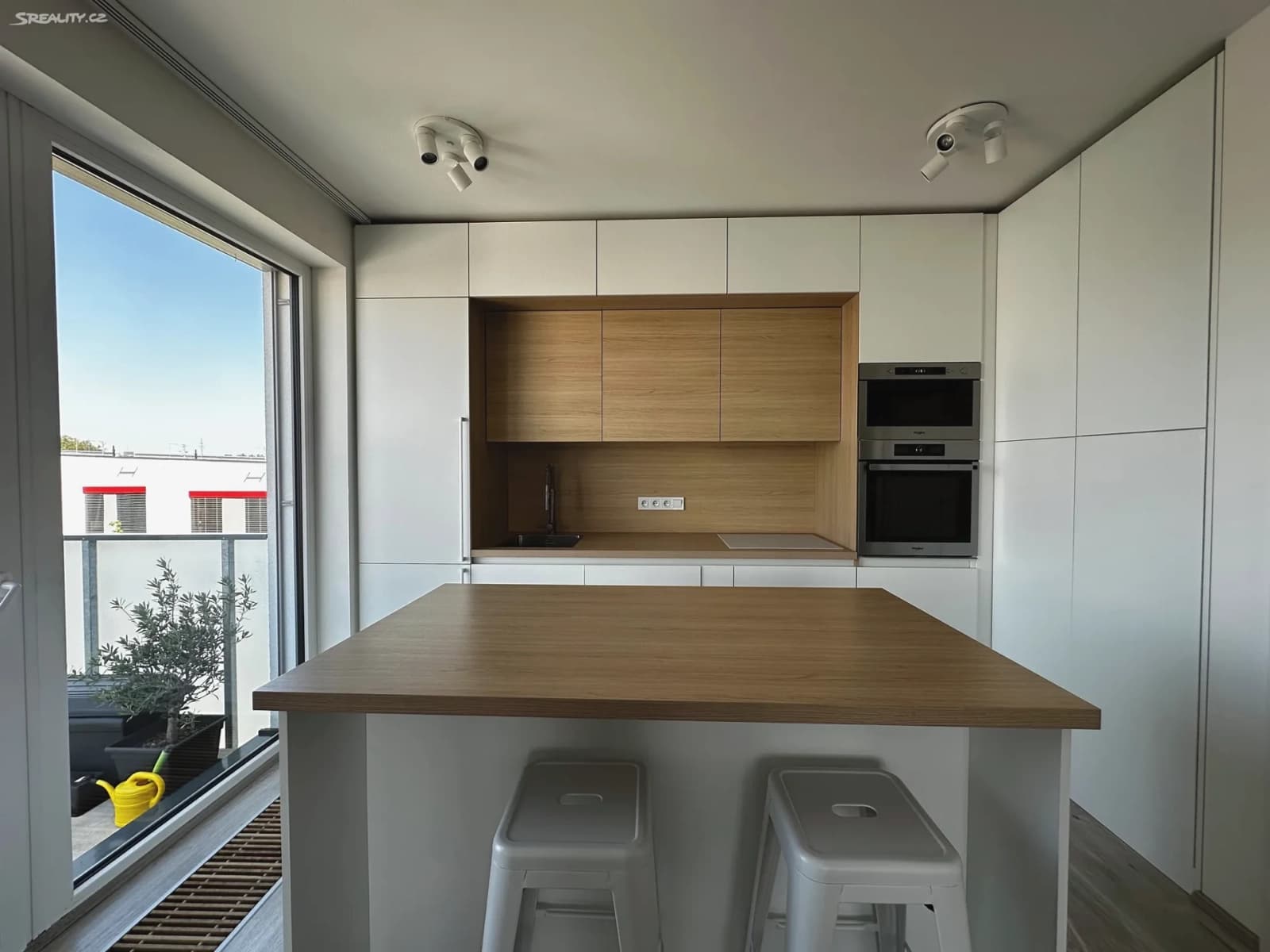 Prenájom bytu 2-izbový 52 m², Oldřichovská, Praha, Praha Prenájom bytu 2-izbový 52 m², Oldřichovská, Praha, Praha