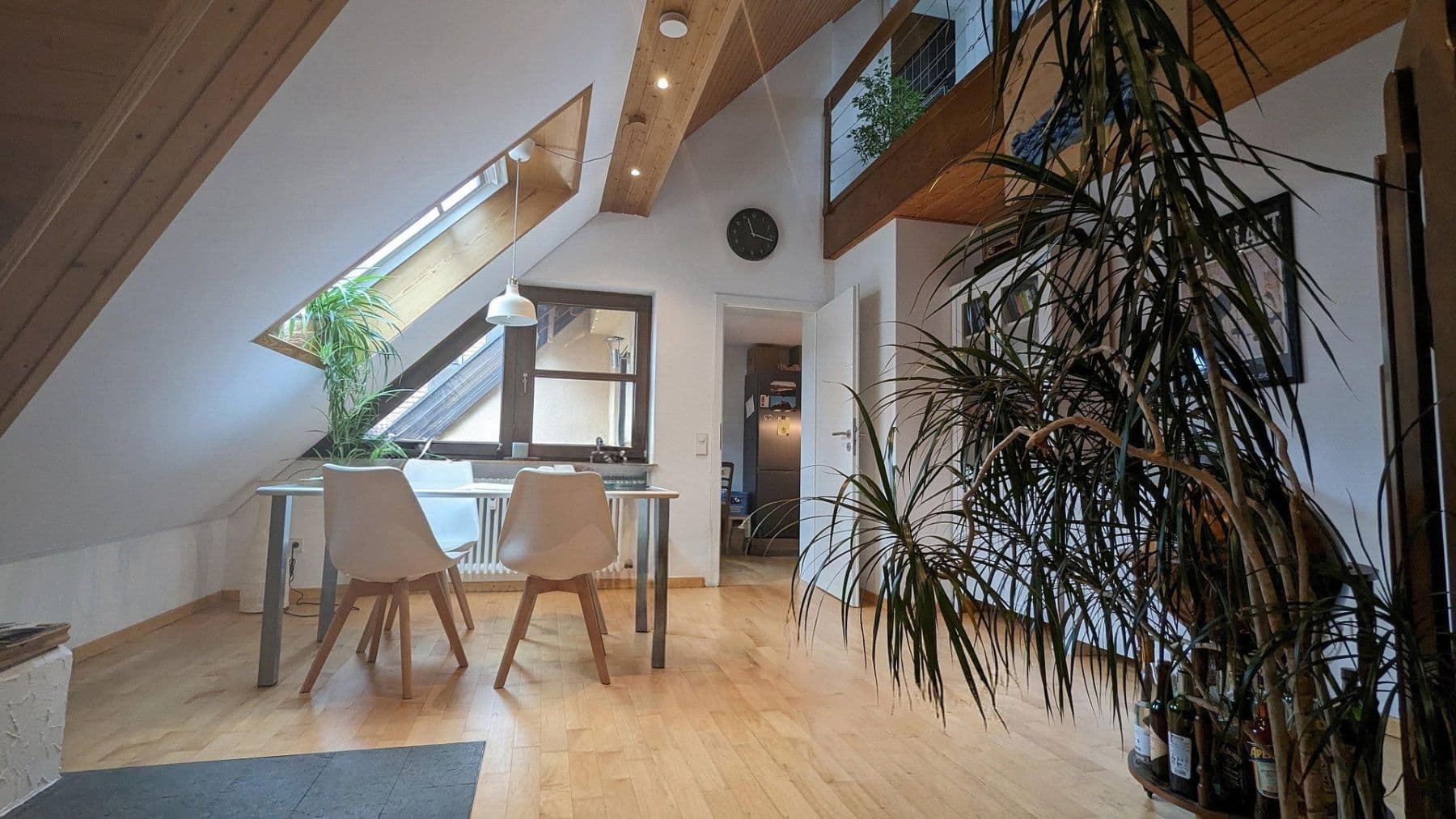 Prenájom bytu 2-izbový 70 m², Filderstadt, Bádensko-Wurttembersko Prenájom bytu 2-izbový 70 m², Filderstadt, Bádensko-Wurttembersko