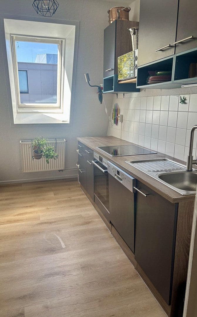 Predaj bytu 4-izbový 91 m², Berlin, Berlín Predaj bytu 4-izbový 91 m², Berlin, Berlín