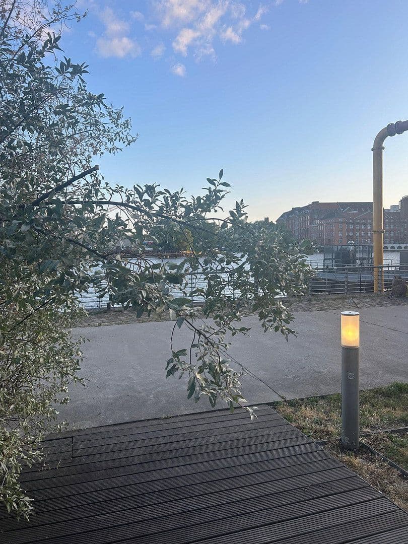 Predaj bytu 4-izbový 91 m², Berlin, Berlín Predaj bytu 4-izbový 91 m², Berlin, Berlín