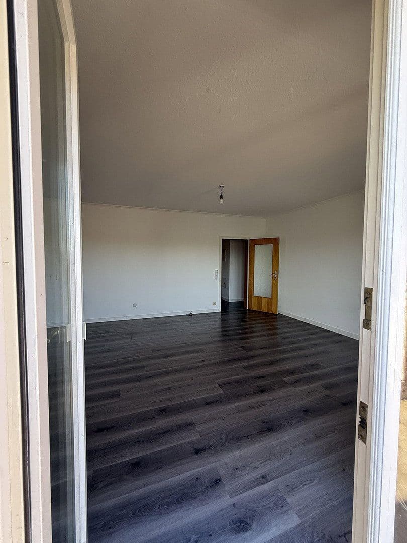 Prenájom bytu 4-izbový 138 m², Rotenburg, Dolné Sasko Prenájom bytu 4-izbový 138 m², Rotenburg, Dolné Sasko