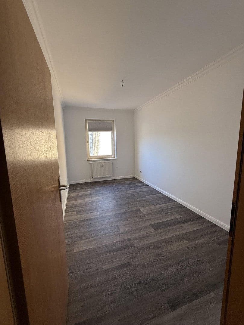 Prenájom bytu 4-izbový 138 m², Rotenburg, Dolné Sasko Prenájom bytu 4-izbový 138 m², Rotenburg, Dolné Sasko