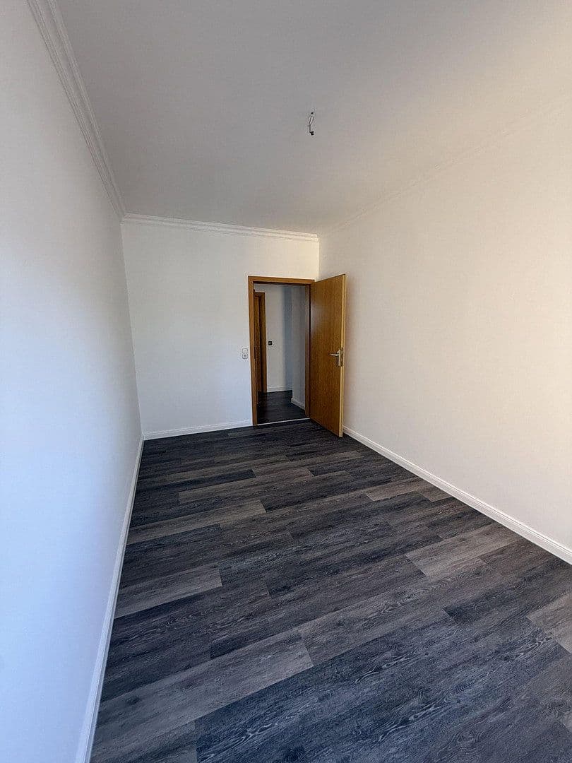 Prenájom bytu 4-izbový 138 m², Rotenburg, Dolné Sasko Prenájom bytu 4-izbový 138 m², Rotenburg, Dolné Sasko