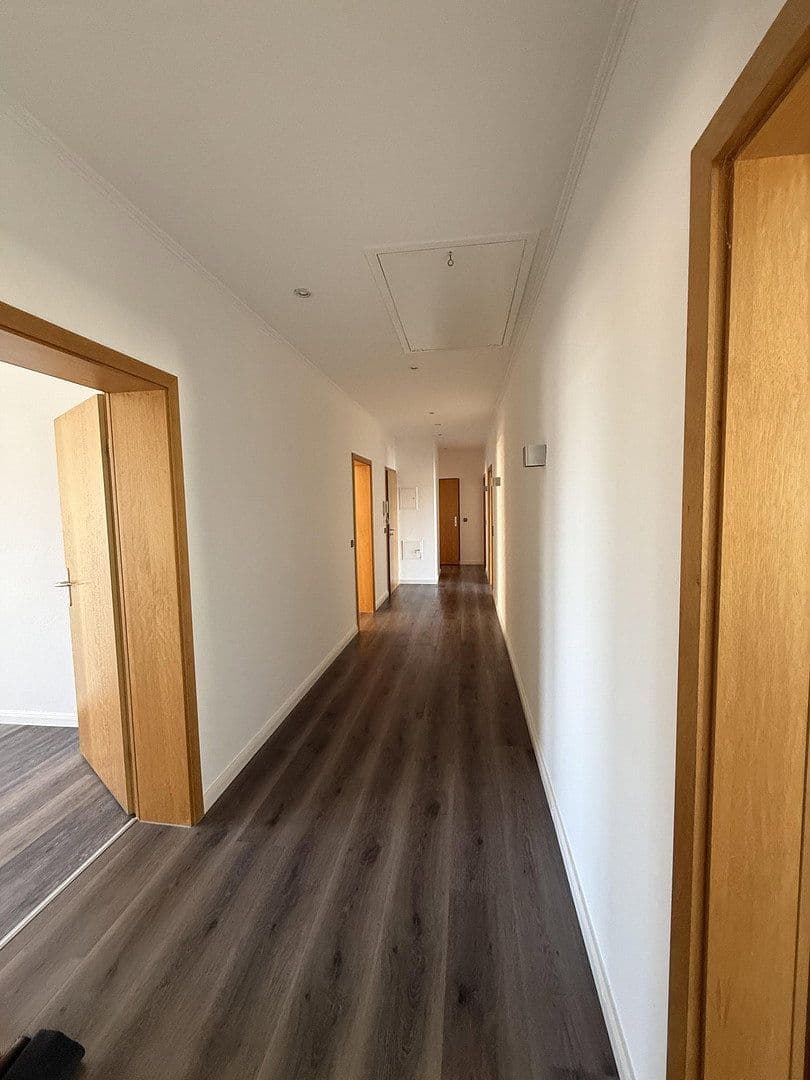 Prenájom bytu 4-izbový 138 m², Rotenburg, Dolné Sasko Prenájom bytu 4-izbový 138 m², Rotenburg, Dolné Sasko