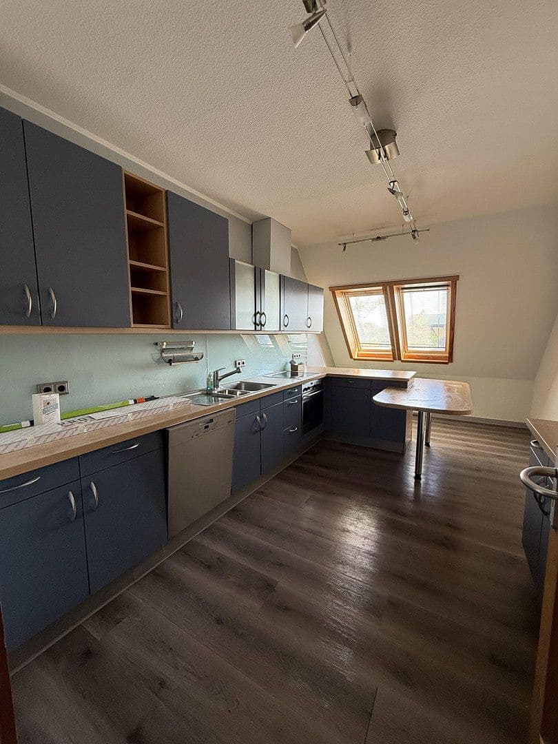 Prenájom bytu 4-izbový 138 m², Rotenburg, Dolné Sasko Prenájom bytu 4-izbový 138 m², Rotenburg, Dolné Sasko