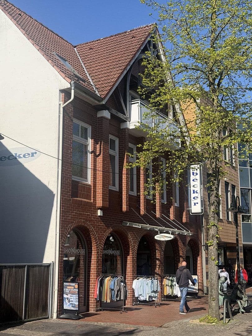 Prenájom bytu 4-izbový 138 m², Rotenburg, Dolné Sasko Prenájom bytu 4-izbový 138 m², Rotenburg, Dolné Sasko
